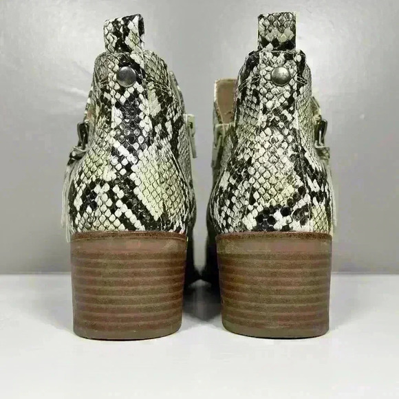 MIA Side Zip Snake Print Chunky Heel Ankle Boots Booties White Black Women 6.5 - Picture 2 of 13
